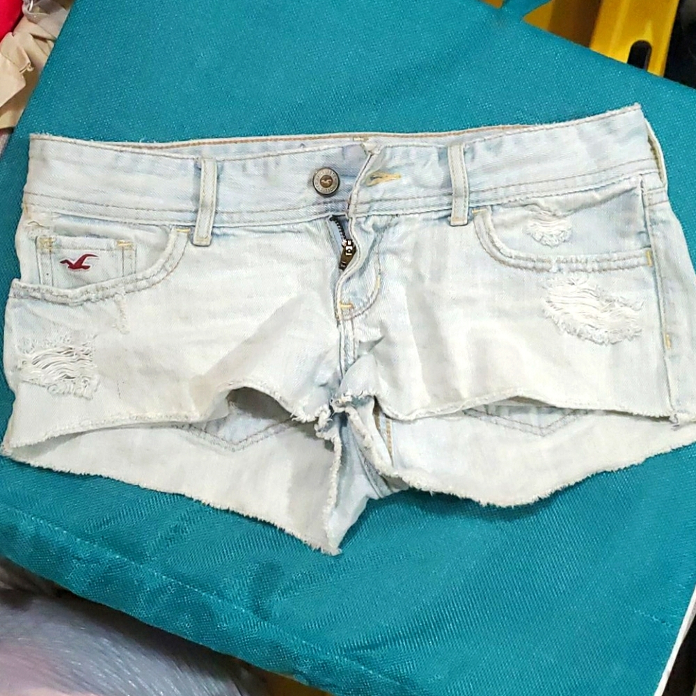 Hollister Boots Shorts 👢😍 great condition shorts